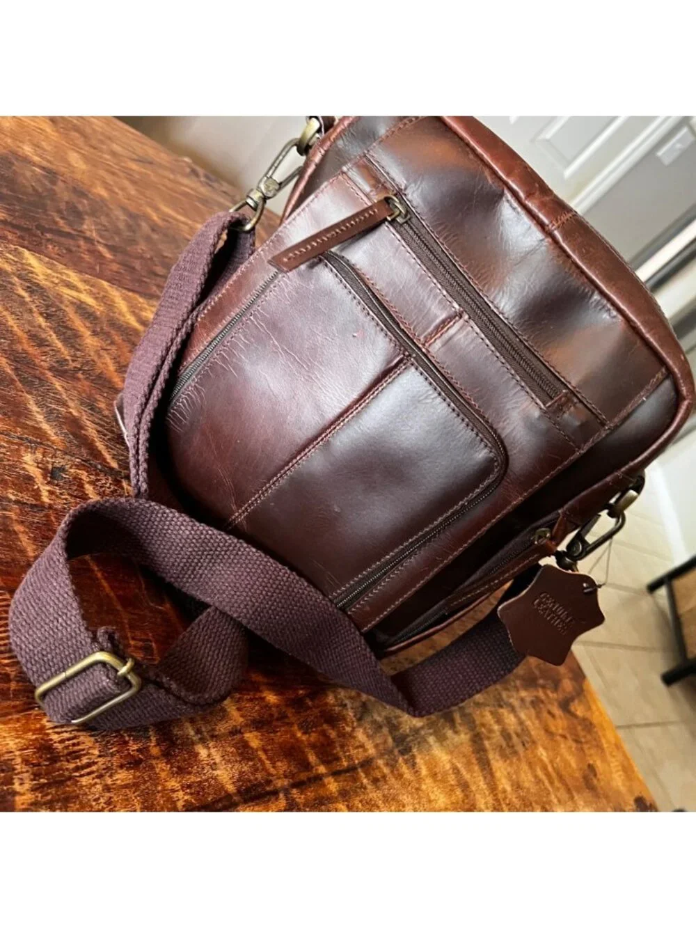 Wilson's Leather Cross Body Bag